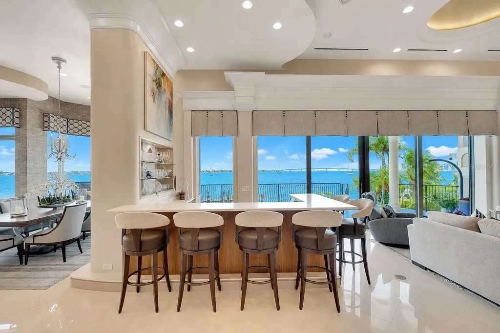 1372 Harbor Drive Sarasota FL 34239