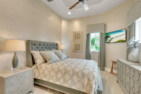1372 Harbor Drive Sarasota FL 34239