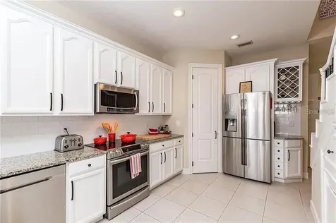 10432 La Mirage Court Tampa FL 33615