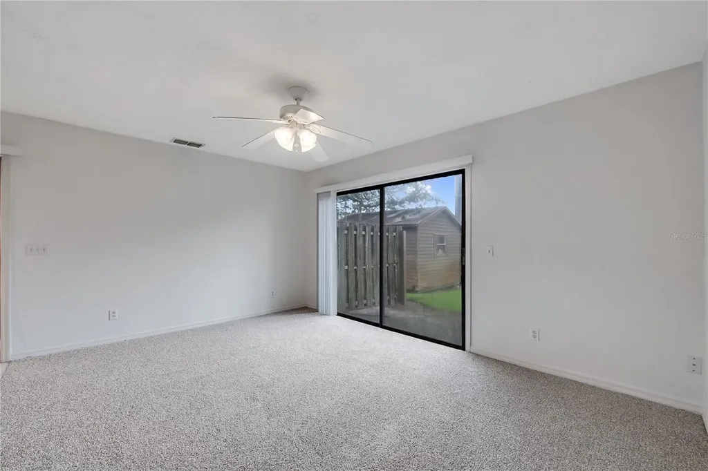16547 Lake Brigadoon Circle Tampa FL 33618