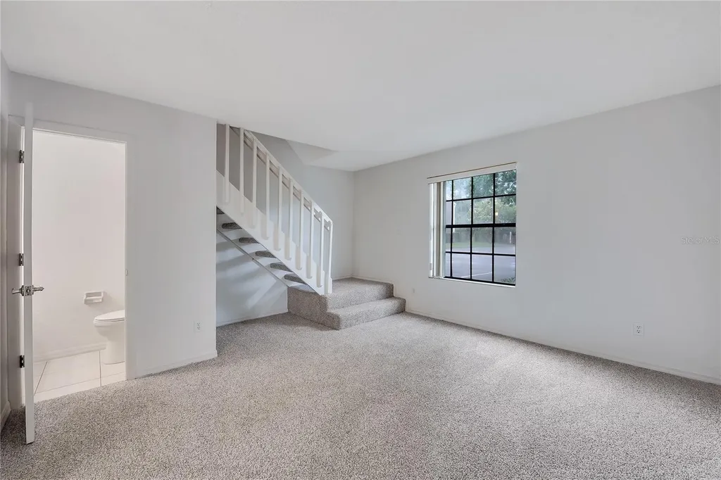 16547 Lake Brigadoon Circle Tampa FL 33618