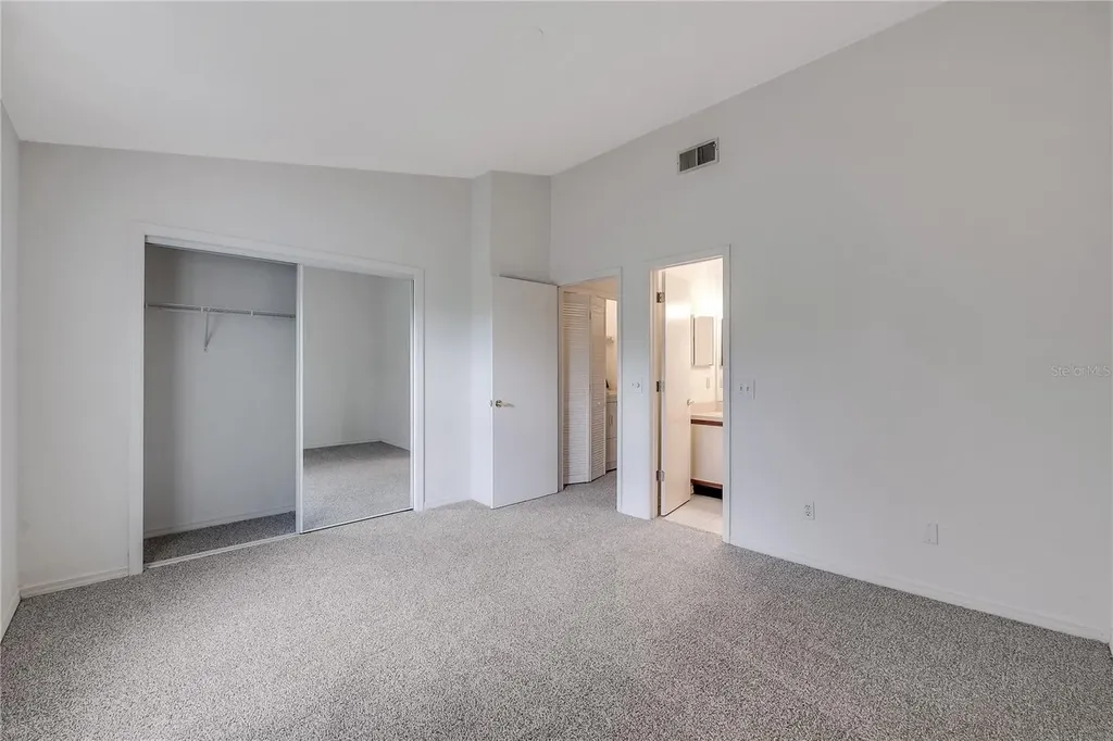 16547 Lake Brigadoon Circle Tampa FL 33618