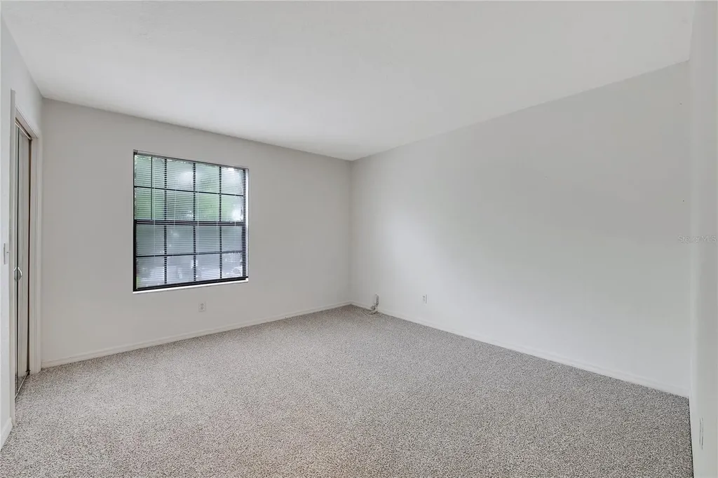 16547 Lake Brigadoon Circle Tampa FL 33618