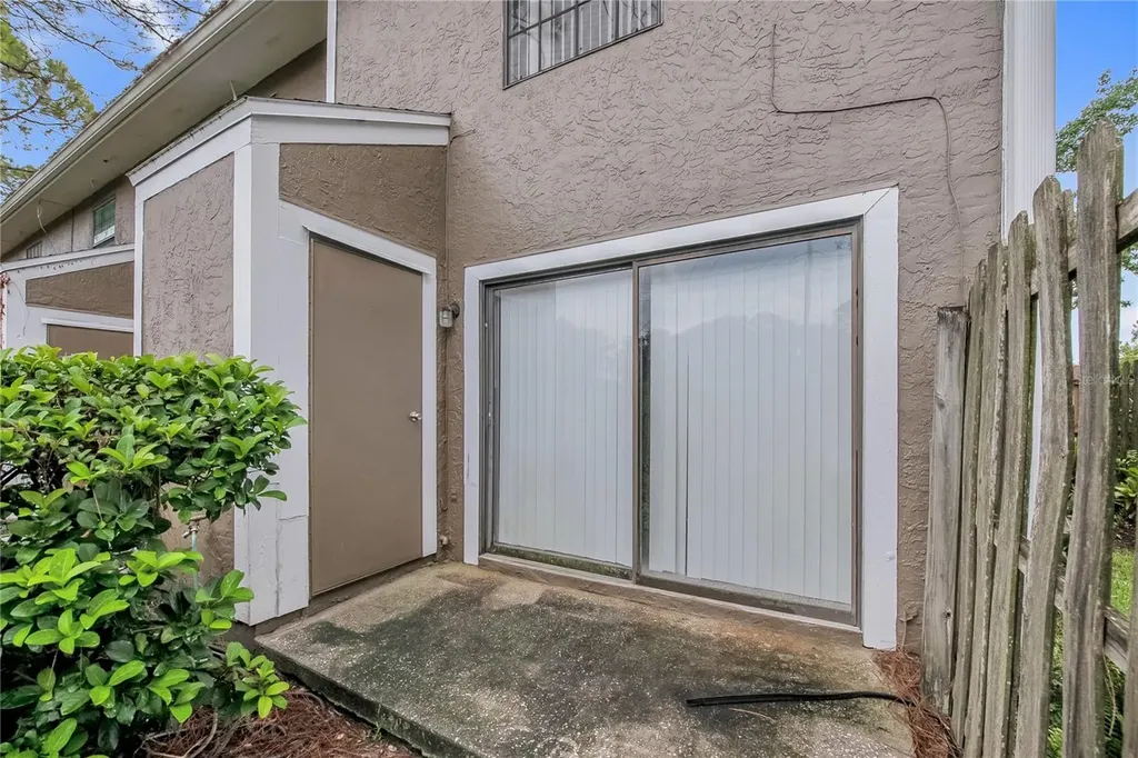 16547 Lake Brigadoon Circle Tampa FL 33618