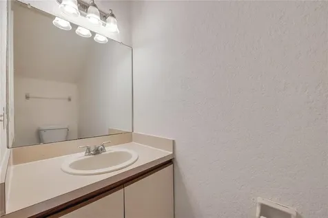 16547 Lake Brigadoon Circle Tampa FL 33618
