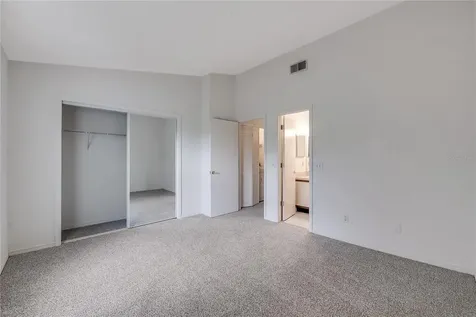 16547 Lake Brigadoon Circle Tampa FL 33618