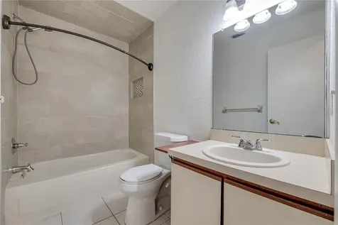 16547 Lake Brigadoon Circle Tampa FL 33618