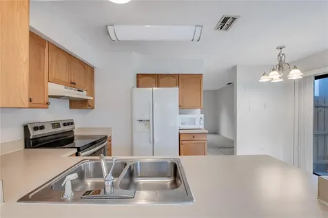 16547 Lake Brigadoon Circle Tampa FL 33618