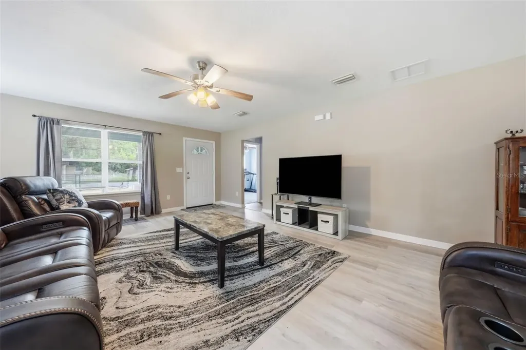 2611 NW 1st Avenue Ocala FL 34475