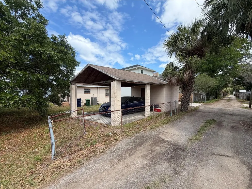 2342 W Chestnut Street Tampa FL 33607