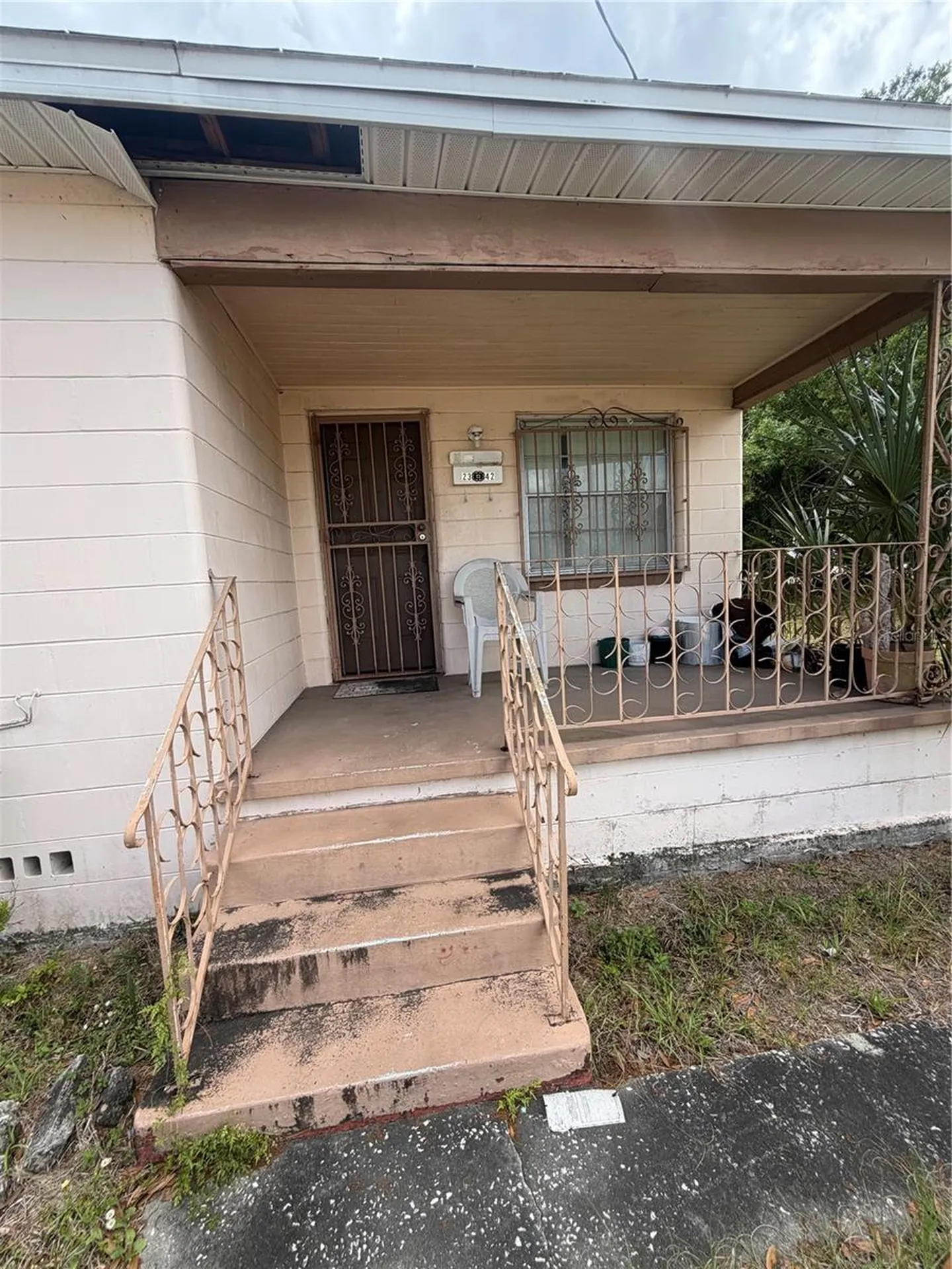 2342 W Chestnut Street Tampa FL 33607