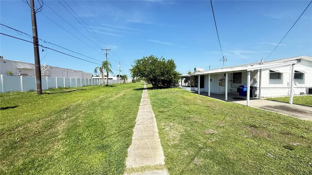1528 Council Drive Sun City Center FL 33573
