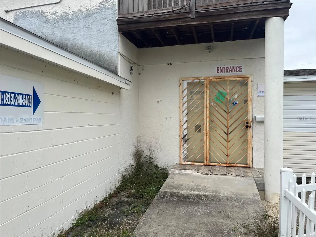 3302 E Dr Martin Luther King Jr Boulevard Tampa FL 33610