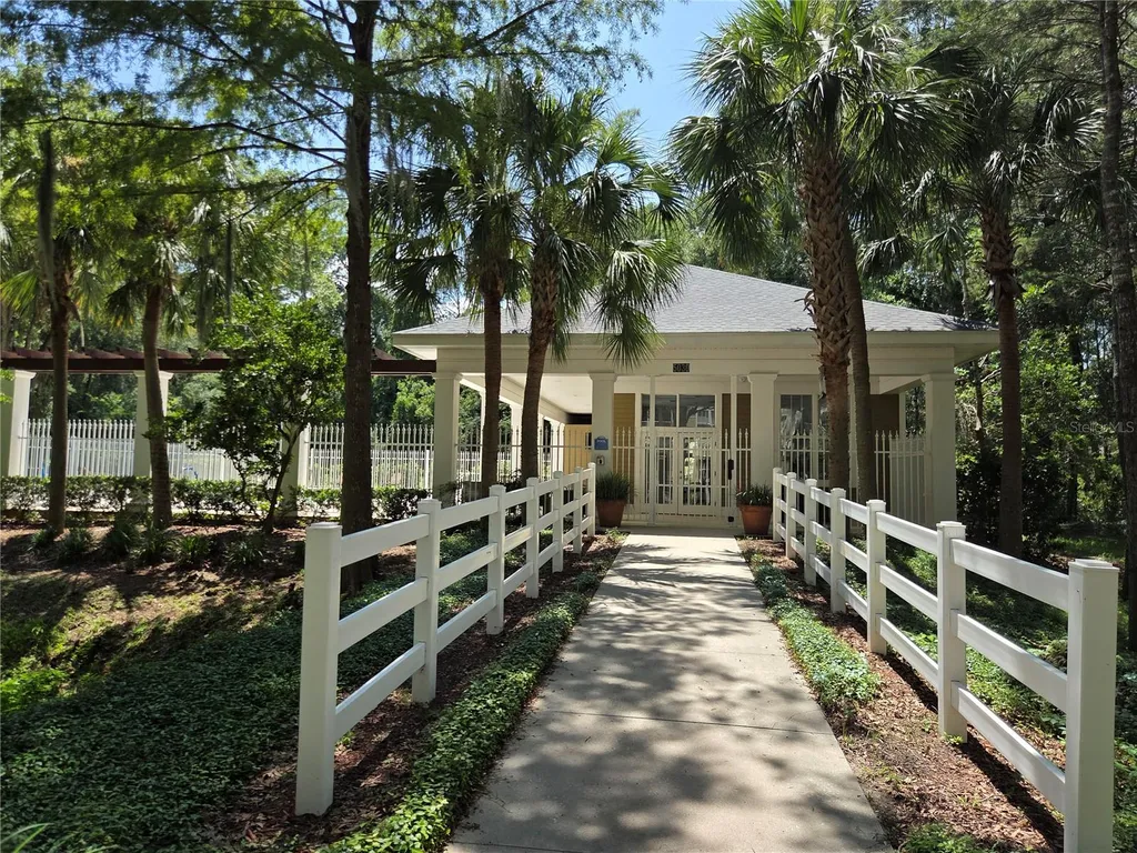 9172 SW 52nd Road Gainesville FL 32608