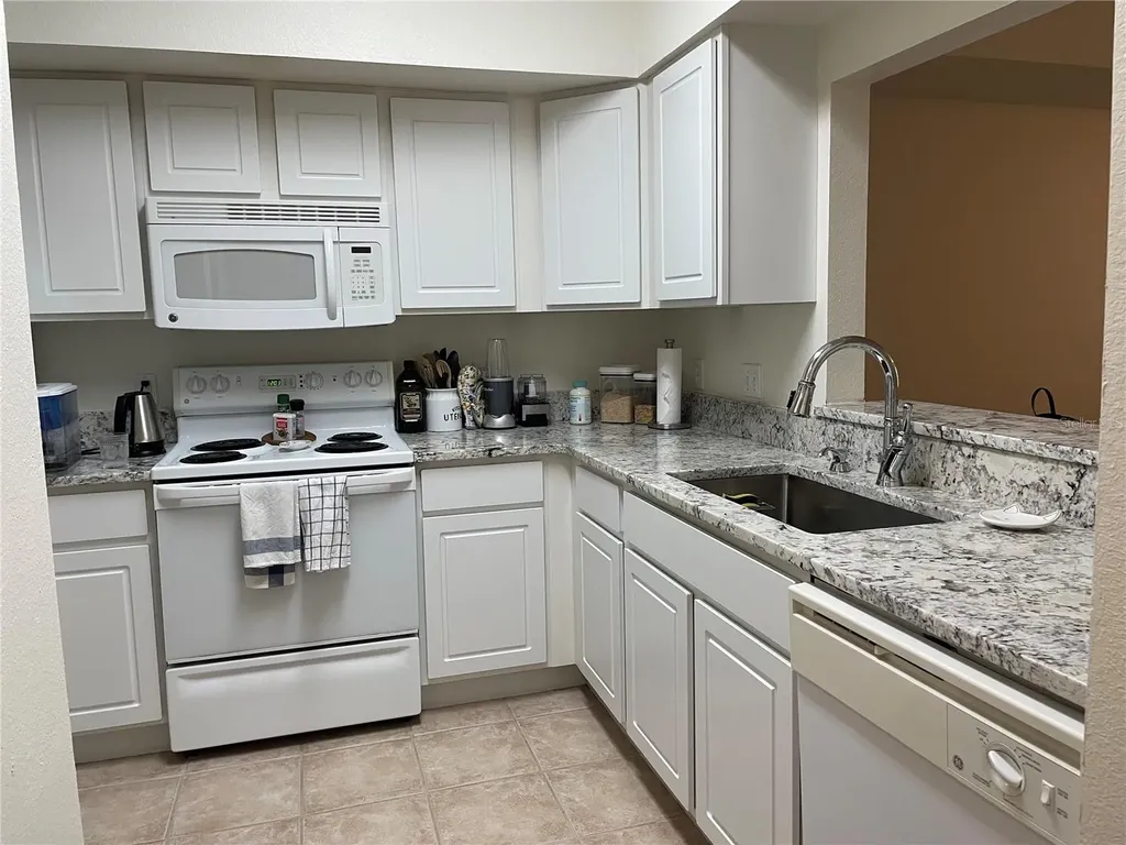 9172 SW 52nd Road Gainesville FL 32608