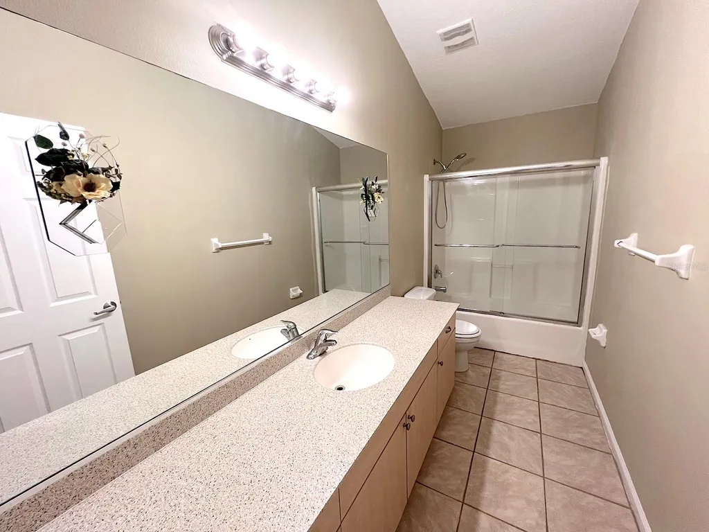 20 Regis Lane Palm Coast FL 32164