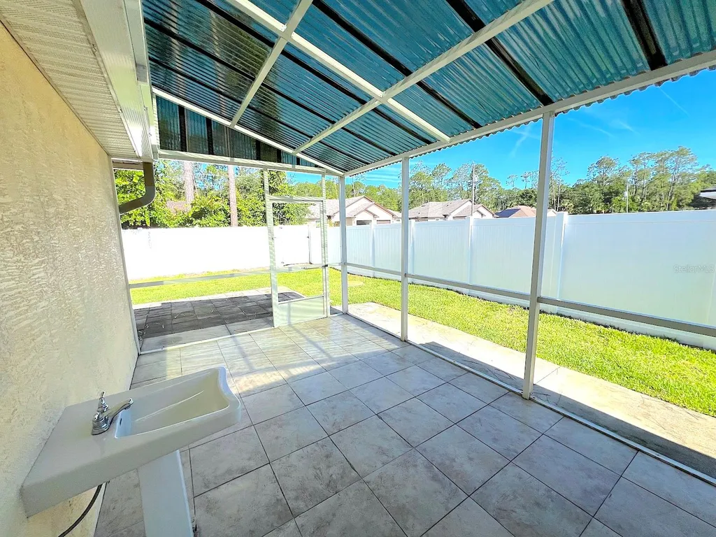 20 Regis Lane Palm Coast FL 32164