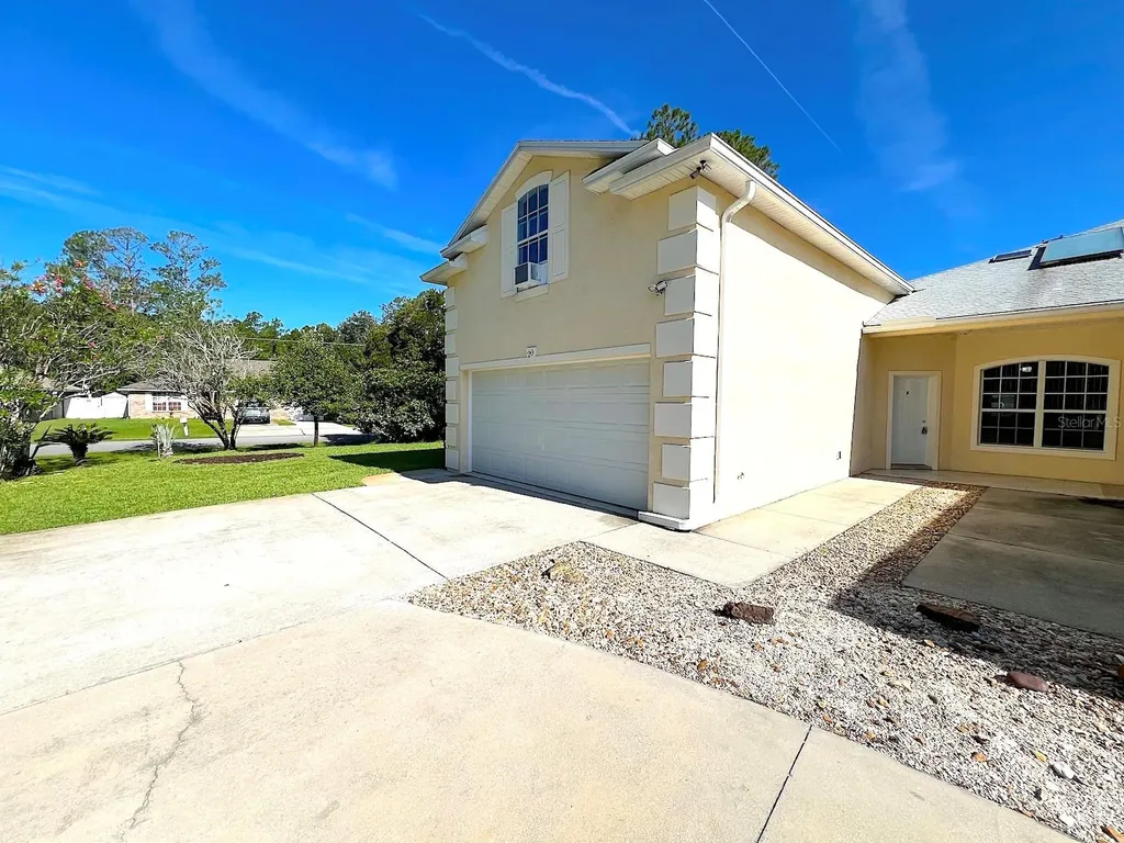 20 Regis Lane Palm Coast FL 32164