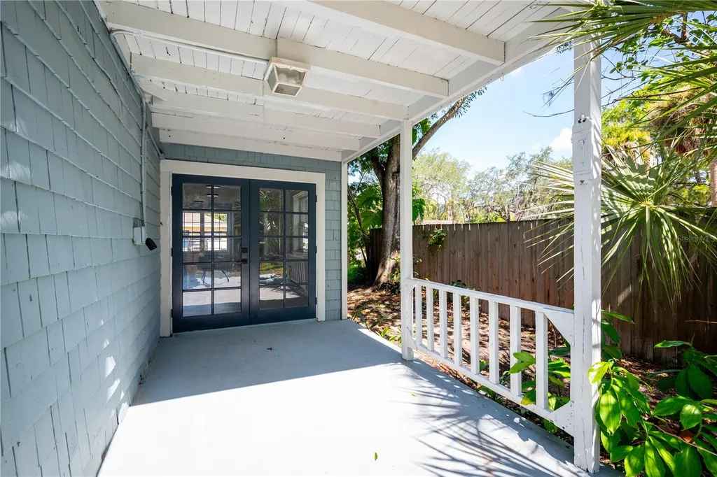 309 Bath Street Tarpon Springs FL 34689