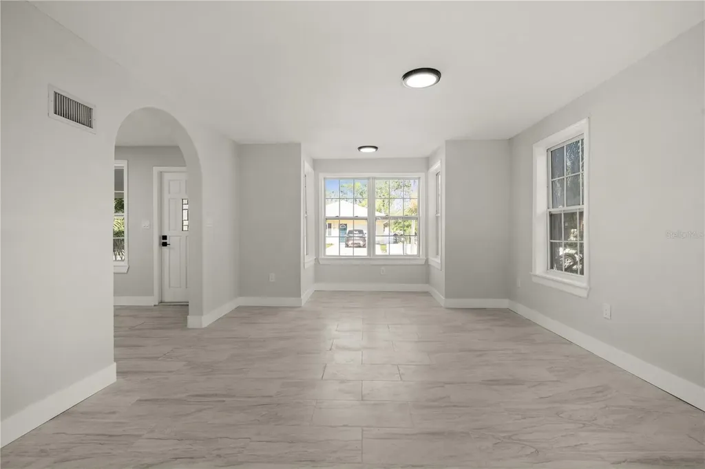 309 Bath Street Tarpon Springs FL 34689