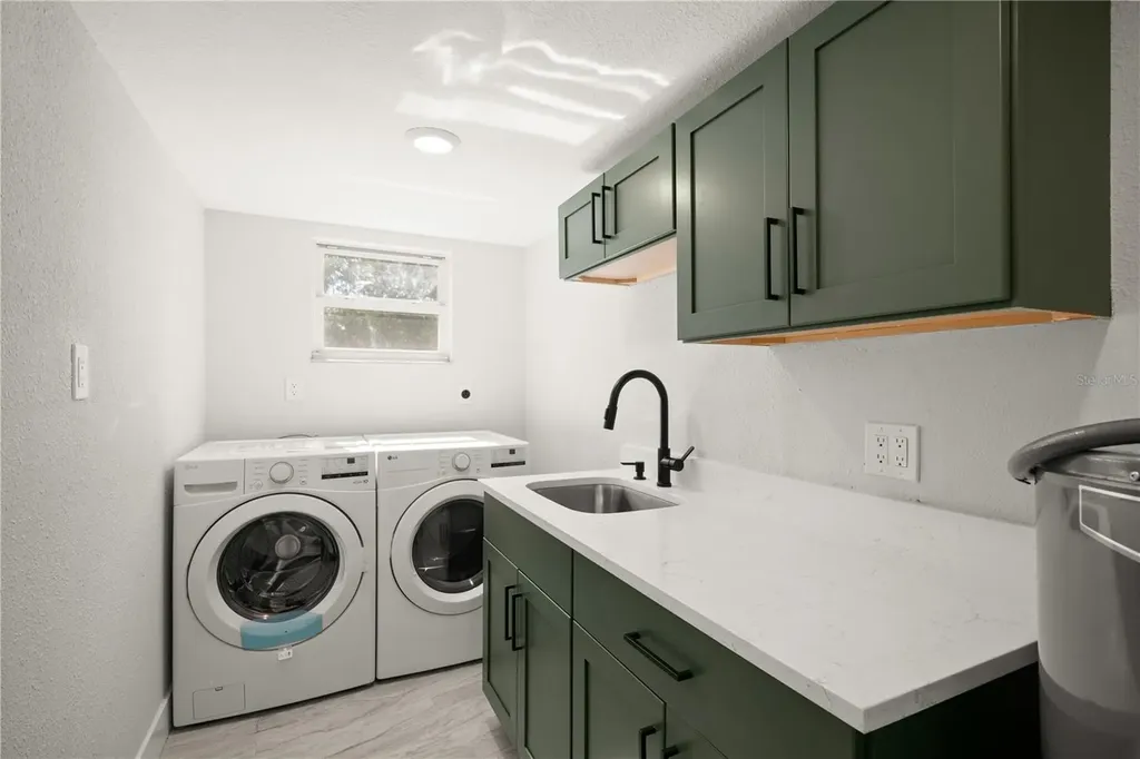 309 Bath Street Tarpon Springs FL 34689