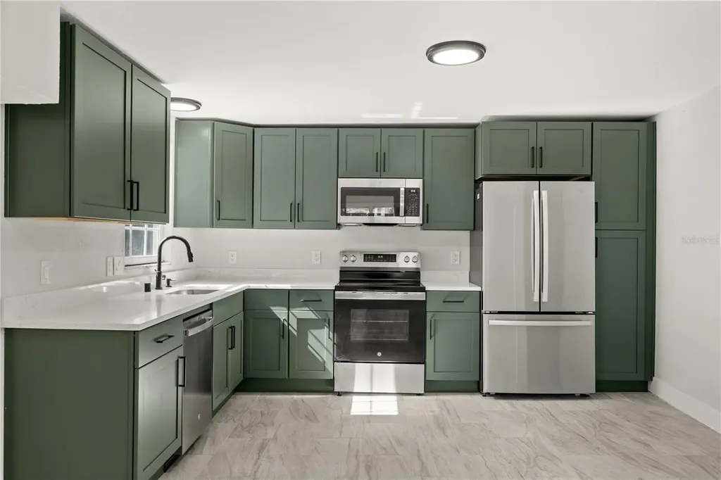 309 Bath Street Tarpon Springs FL 34689
