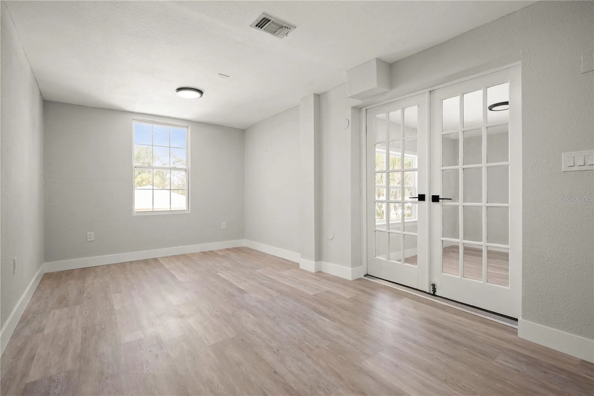 309 Bath Street Tarpon Springs FL 34689