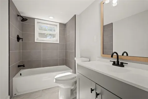 309 Bath Street Tarpon Springs FL 34689