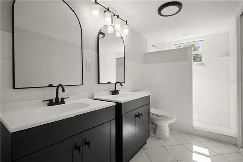 309 Bath Street Tarpon Springs FL 34689