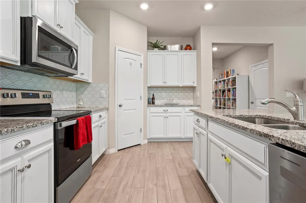 548 Shaelyn Place Deland FL 32724