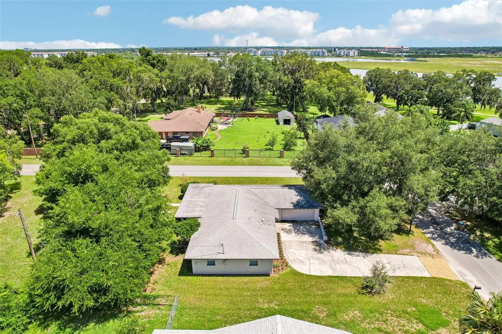 28 Linda Lane Kissimmee FL 34744
