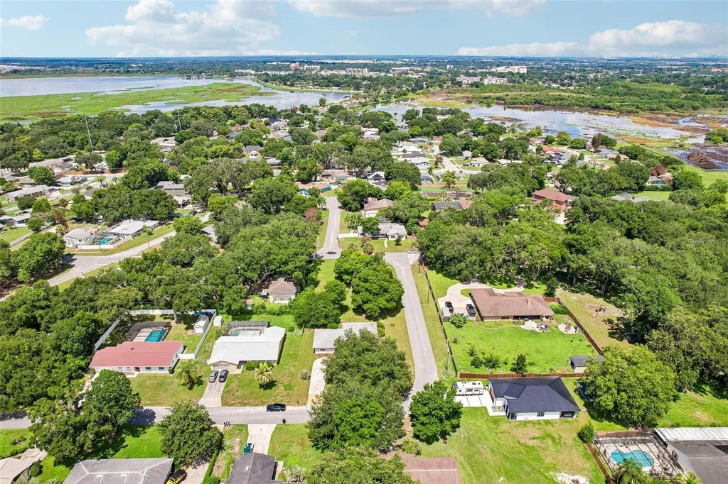 28 Linda Lane Kissimmee FL 34744