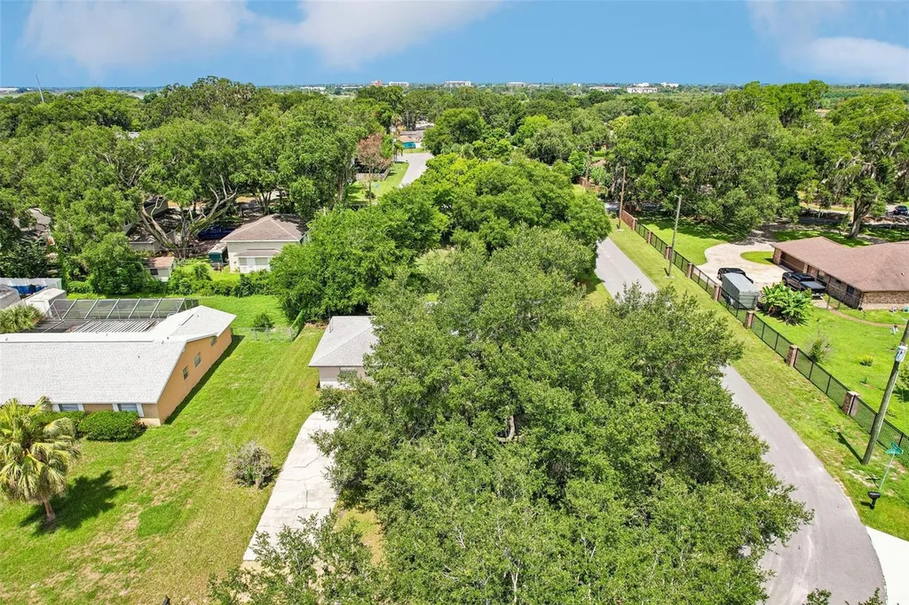 28 Linda Lane Kissimmee FL 34744
