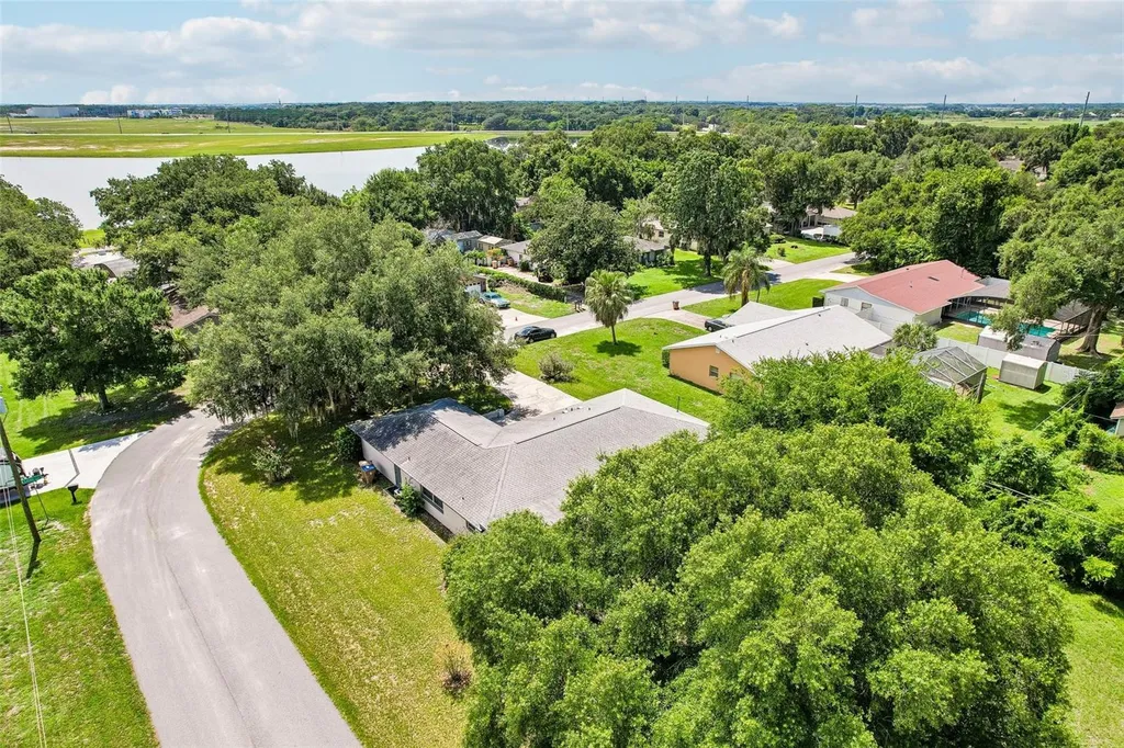 28 Linda Lane Kissimmee FL 34744