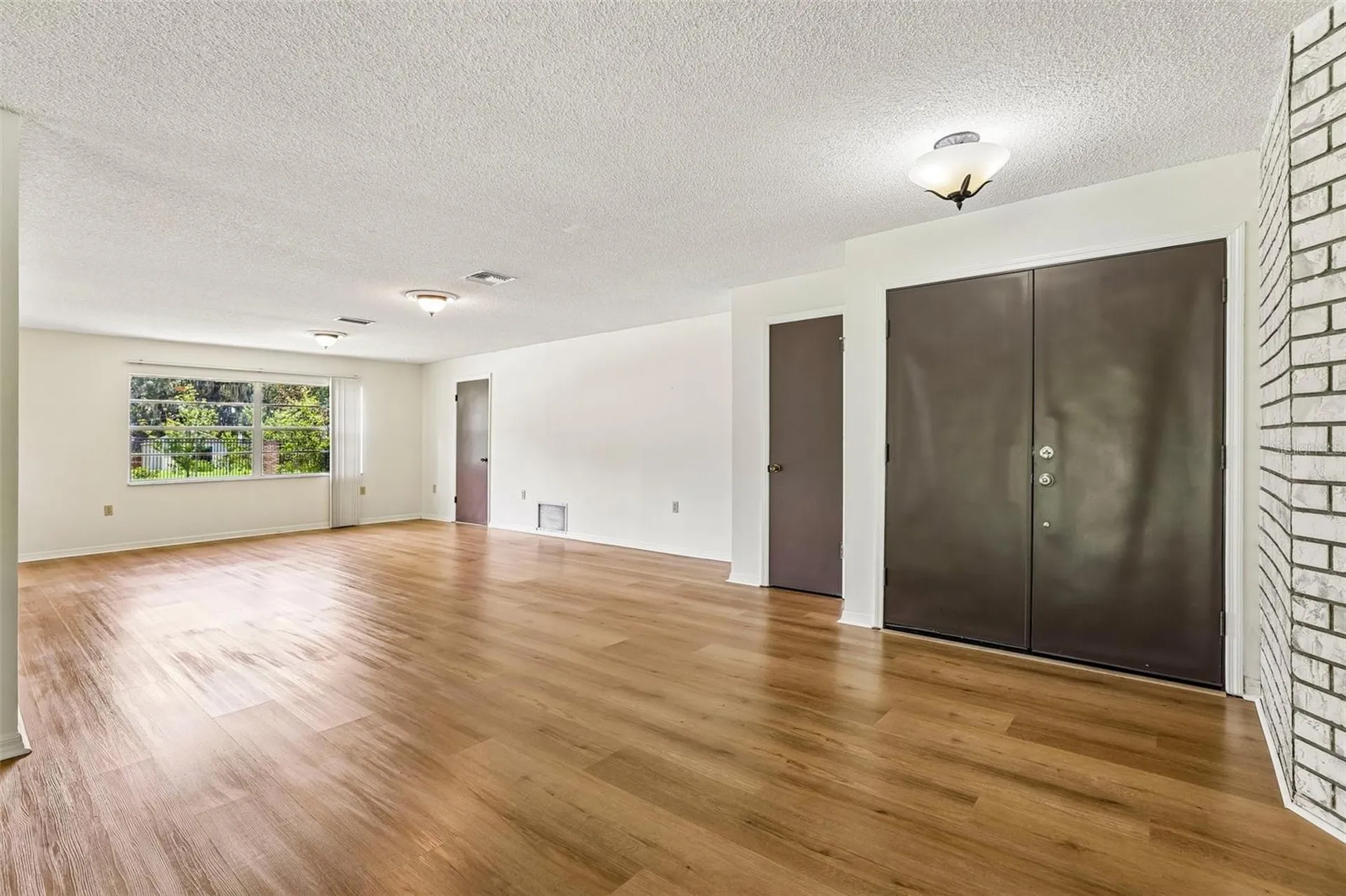 28 Linda Lane Kissimmee FL 34744