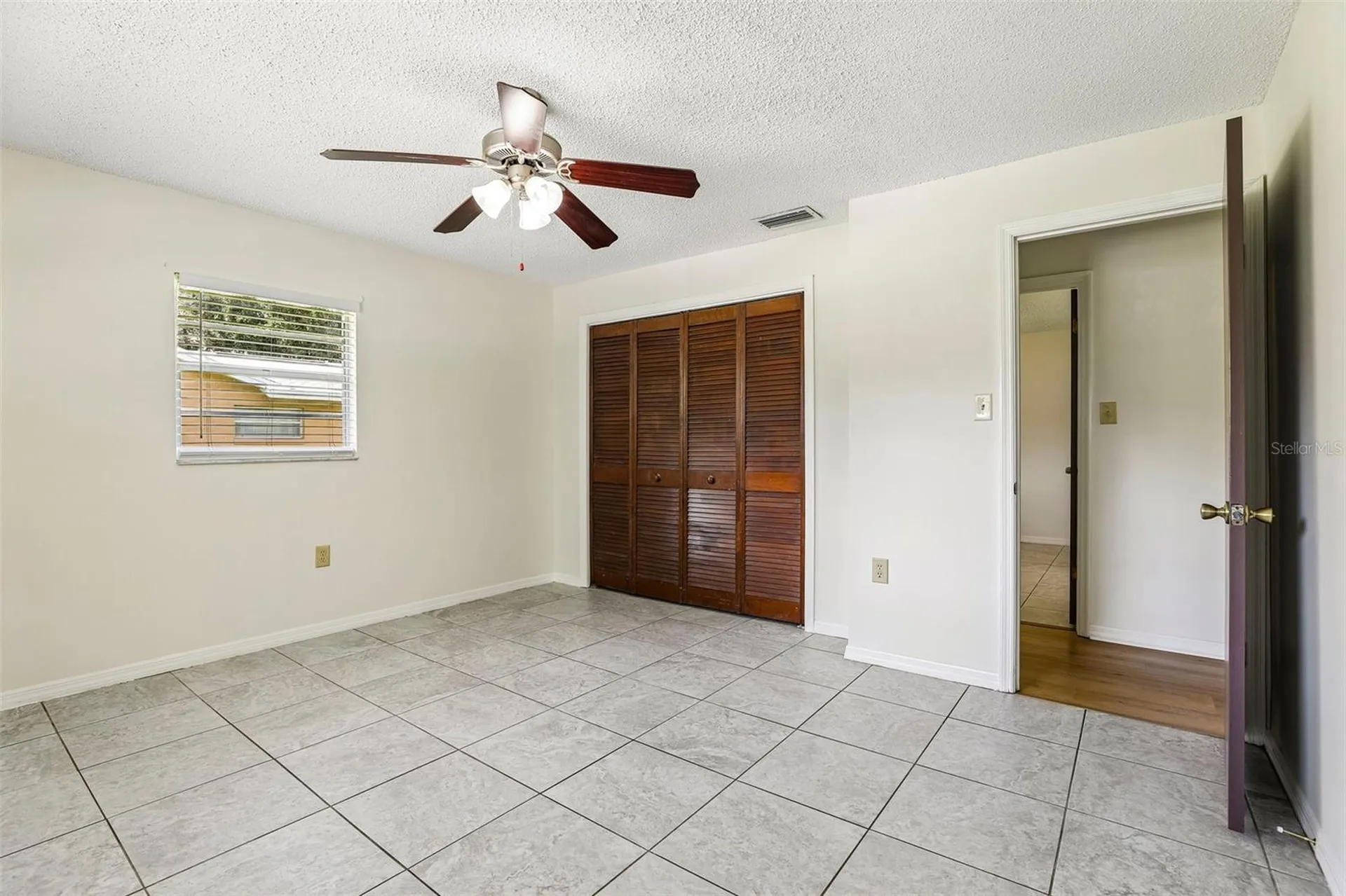 28 Linda Lane Kissimmee FL 34744
