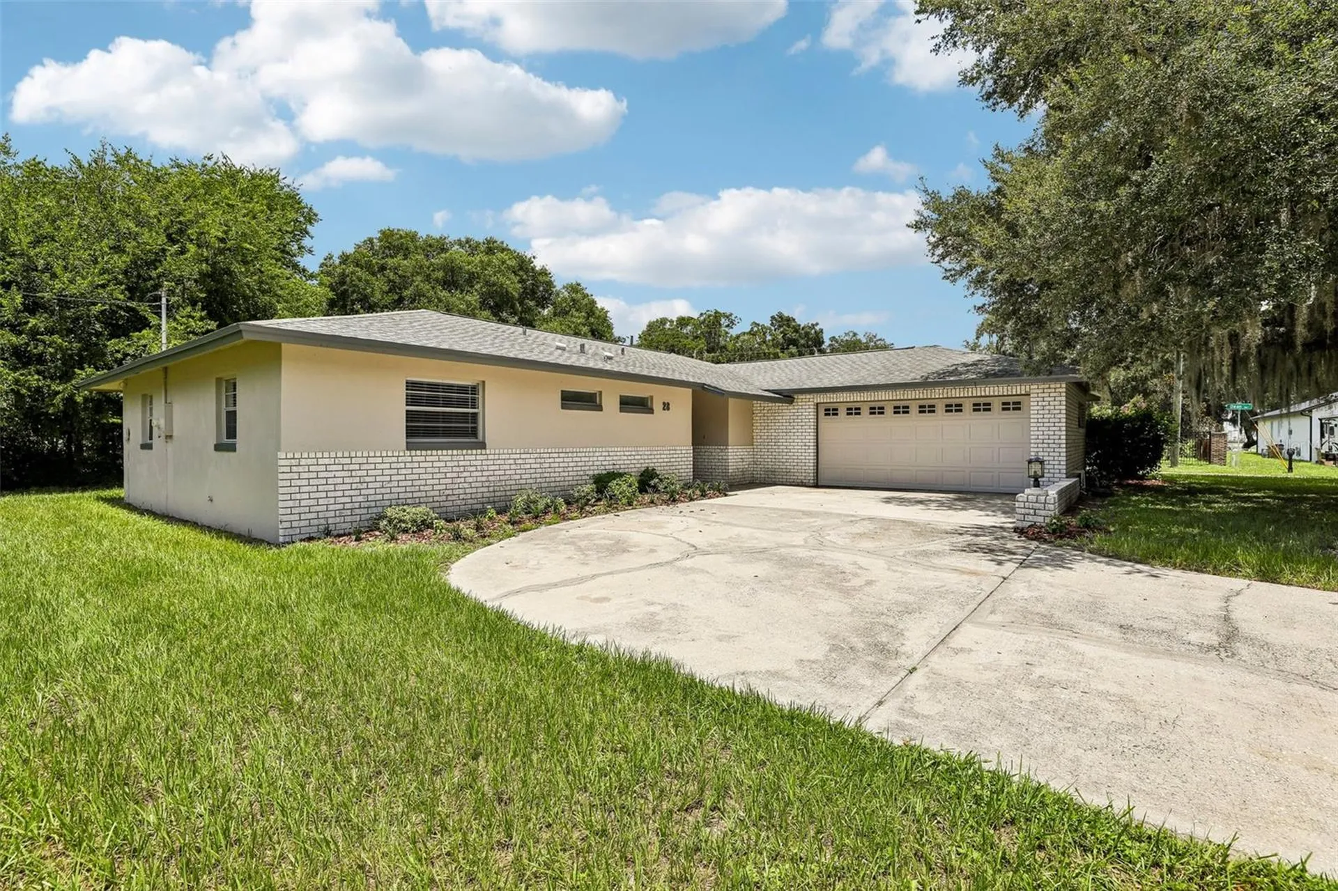 28 Linda Lane Kissimmee FL 34744