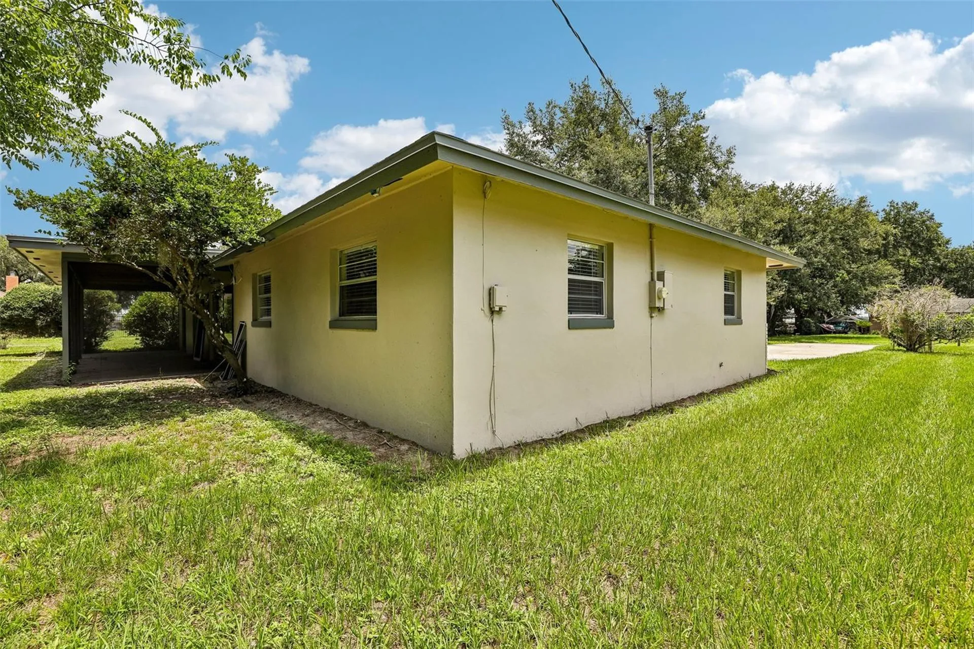 28 Linda Lane Kissimmee FL 34744