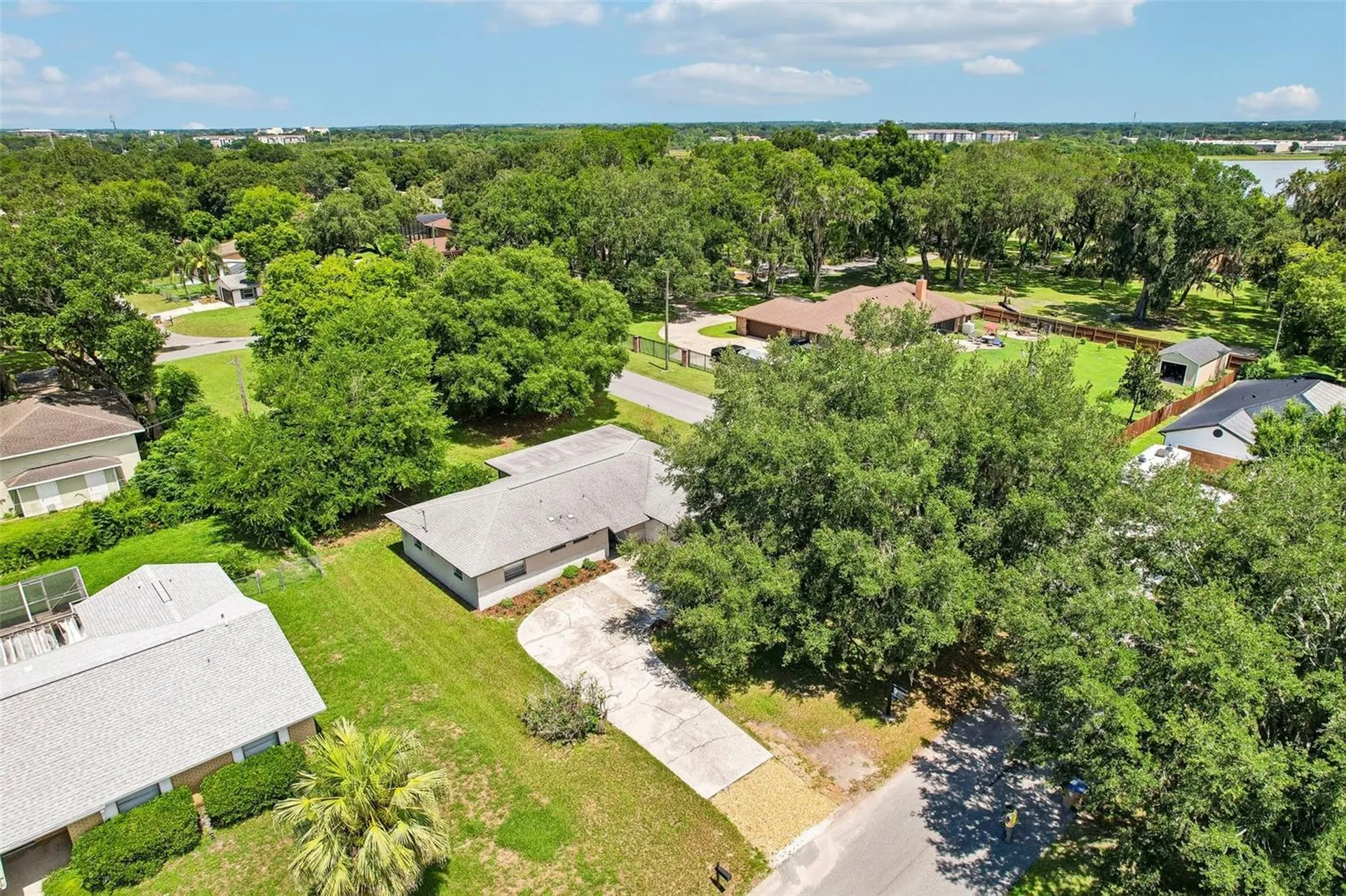 28 Linda Lane Kissimmee FL 34744
