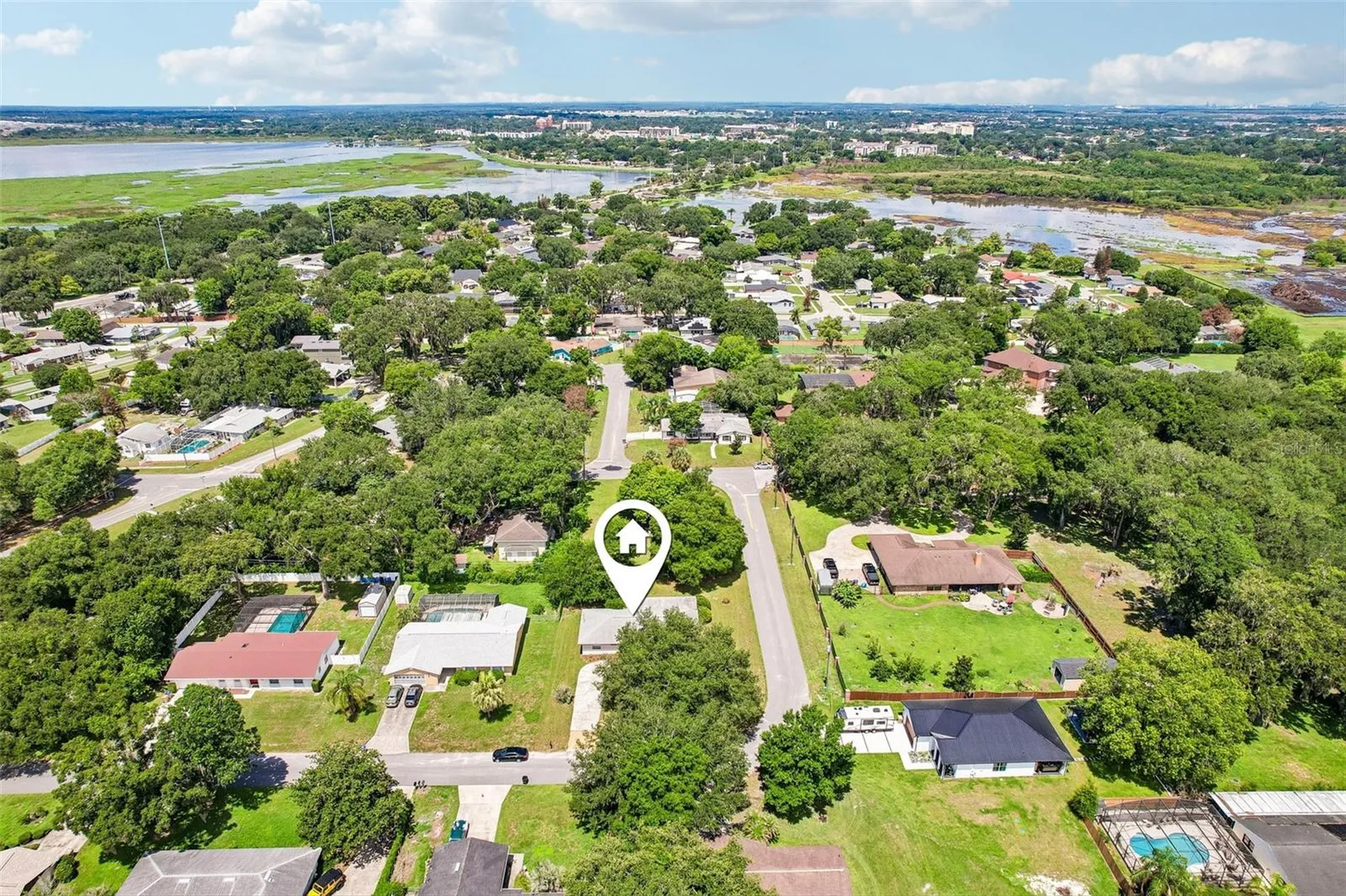 28 Linda Lane Kissimmee FL 34744
