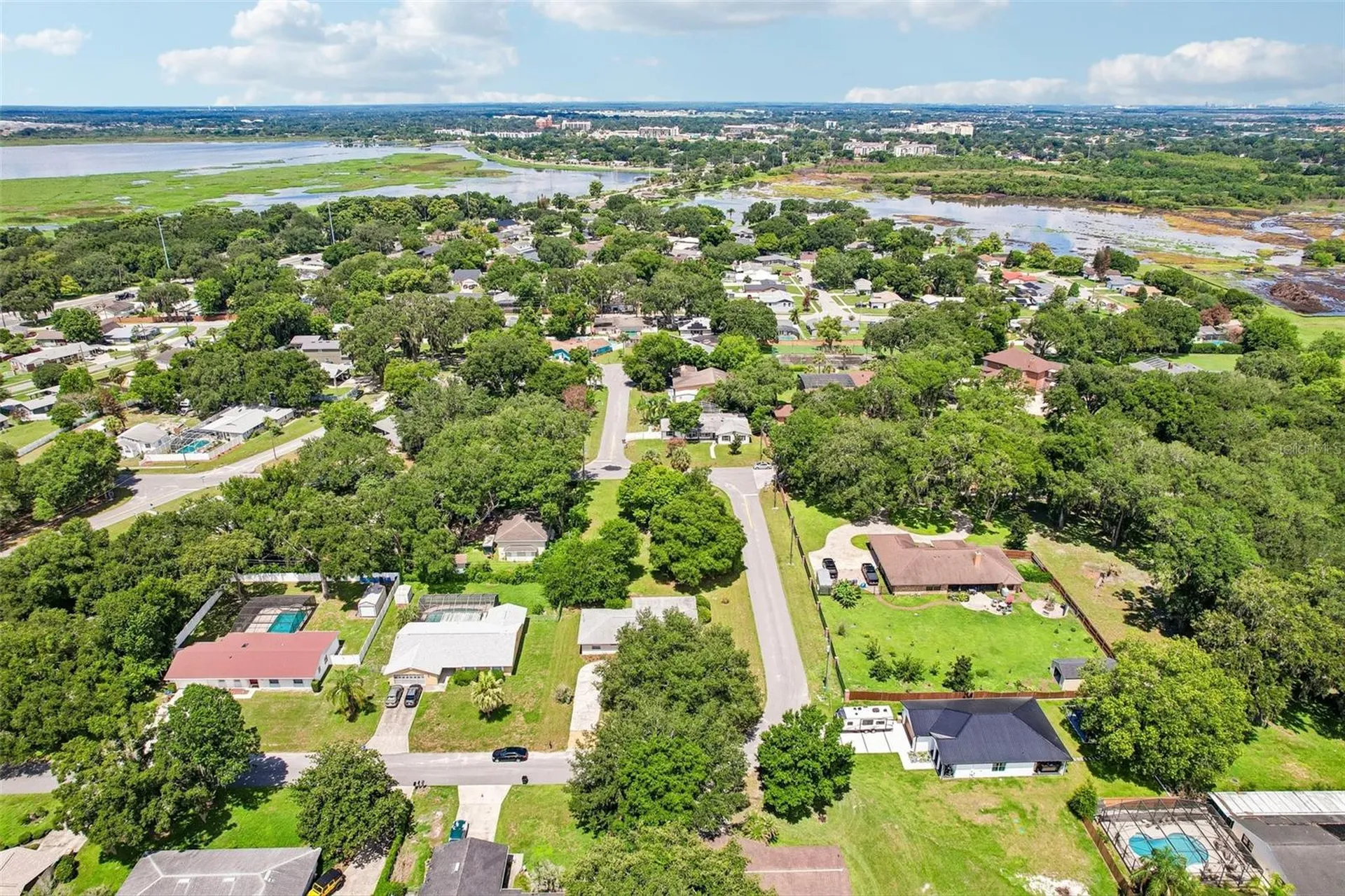 28 Linda Lane Kissimmee FL 34744
