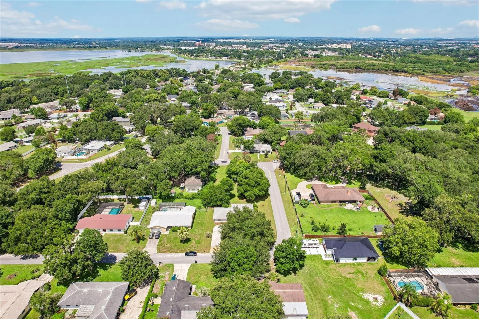 28 Linda Lane Kissimmee FL 34744