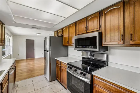 28 Linda Lane Kissimmee FL 34744