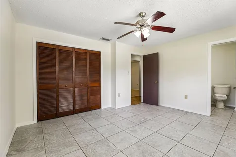 28 Linda Lane Kissimmee FL 34744