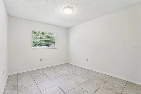 28 Linda Lane Kissimmee FL 34744