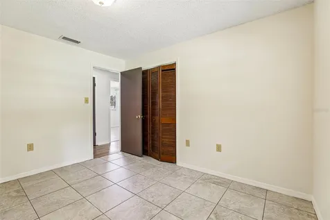 28 Linda Lane Kissimmee FL 34744