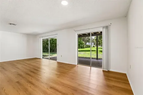 28 Linda Lane Kissimmee FL 34744