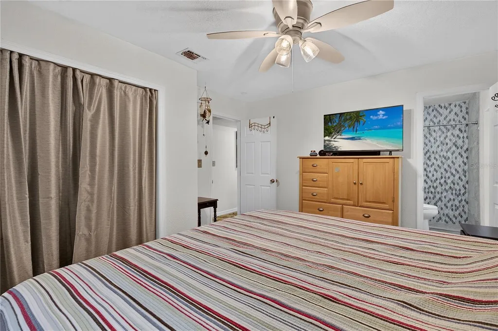 5010 Stolls Avenue Tampa FL 33615