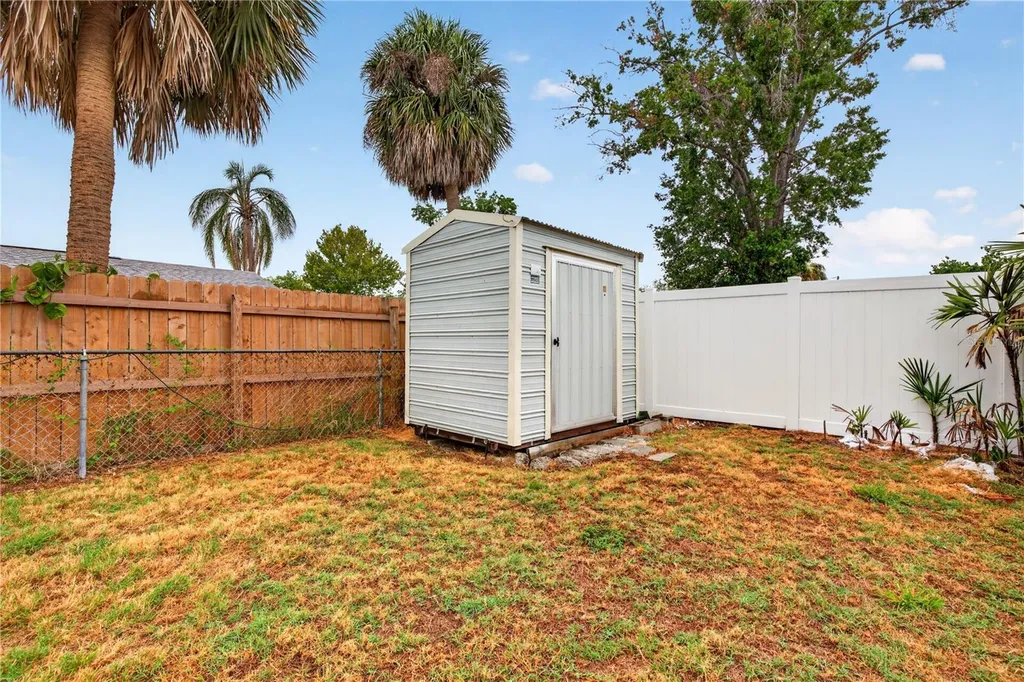 5010 Stolls Avenue Tampa FL 33615