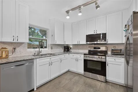 5010 Stolls Avenue Tampa FL 33615